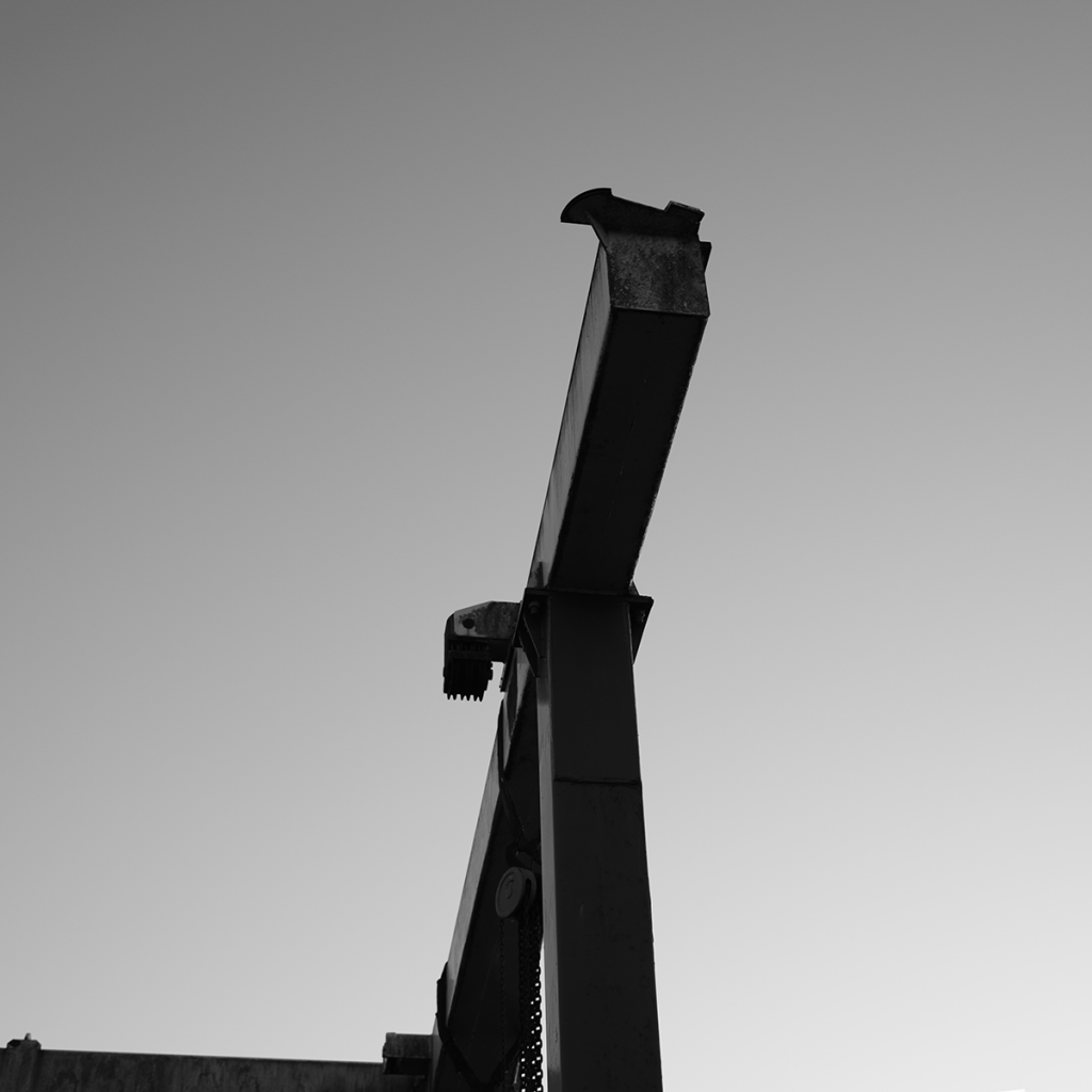 murpworkschrome - light on a lens - Boat Lift Beam II BW image