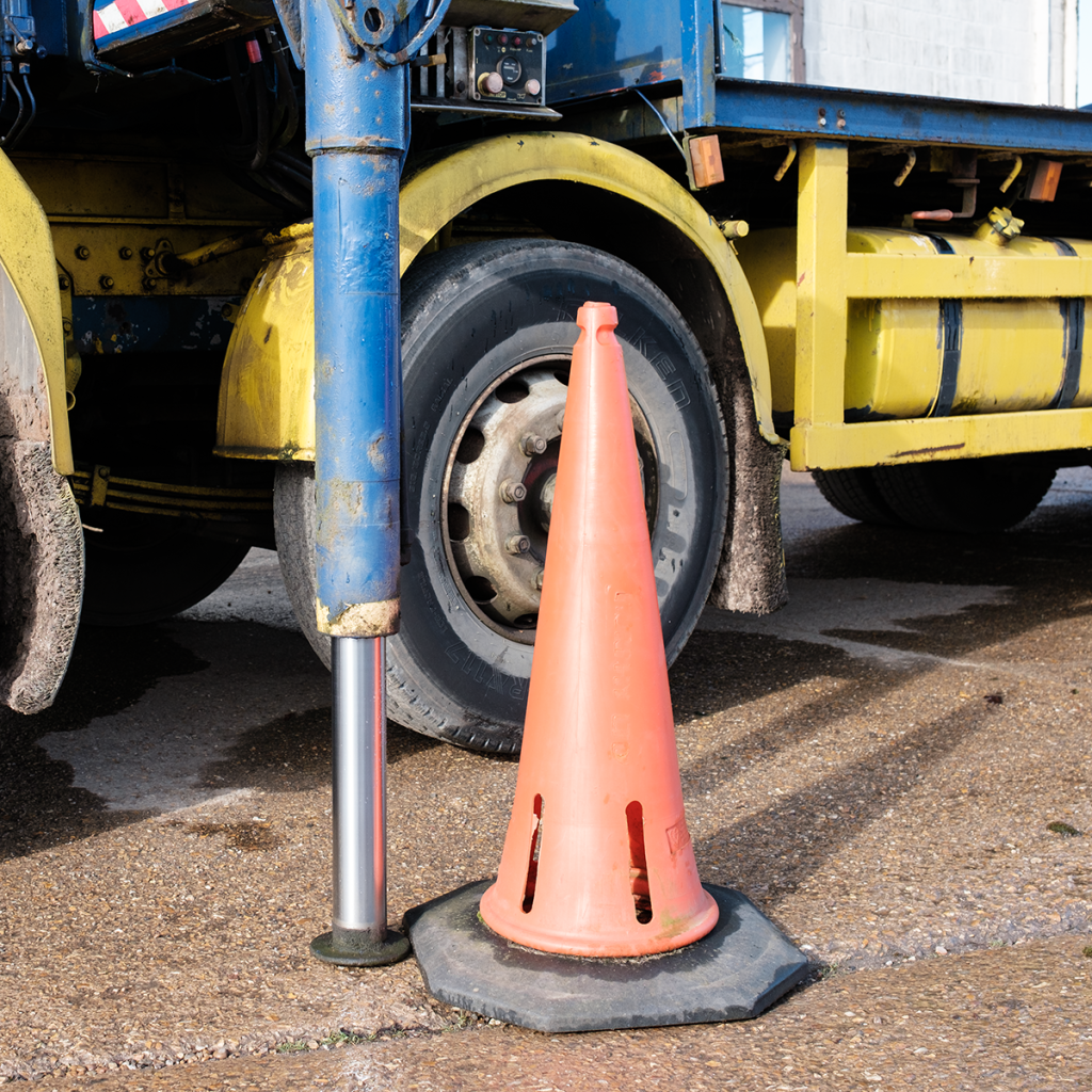 murpworkschrome - Light on a Lens - More Colours of Construction - Cone image